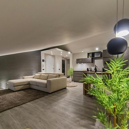 ドモドッソラPanoramic Penthouse In The Historical Centerアパートメント エクステリア 写真