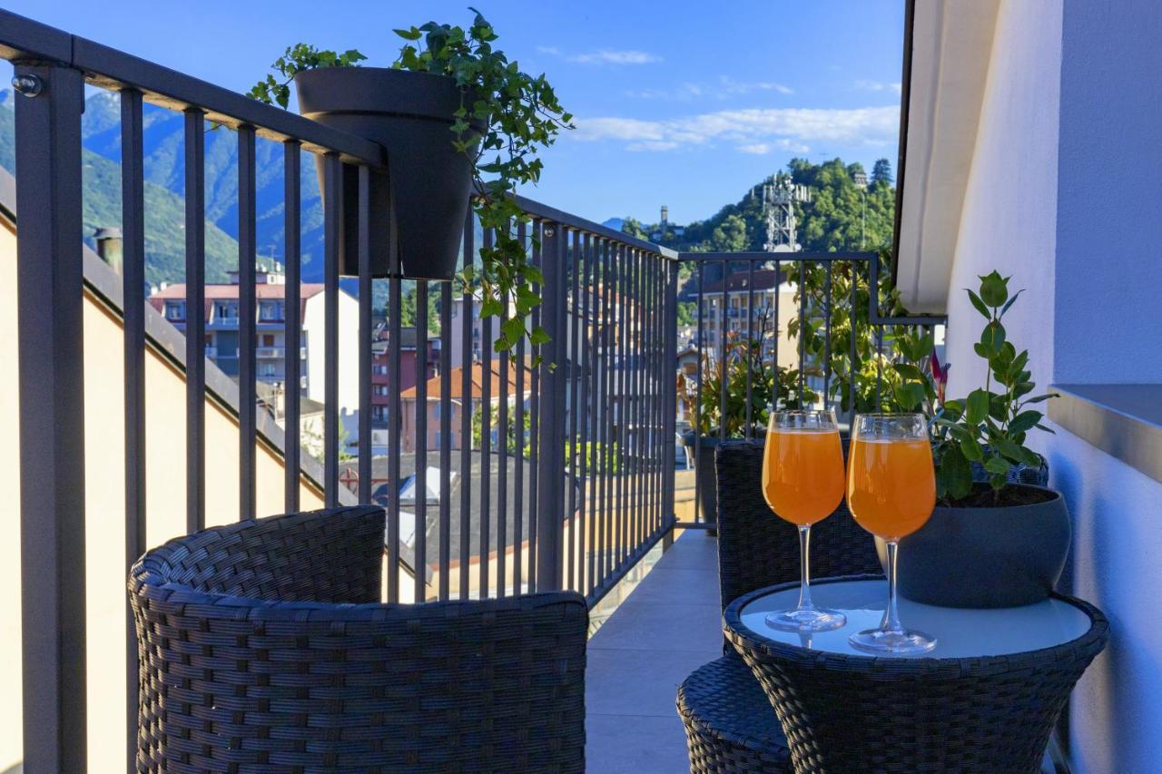ドモドッソラPanoramic Penthouse In The Historical Centerアパートメント エクステリア 写真